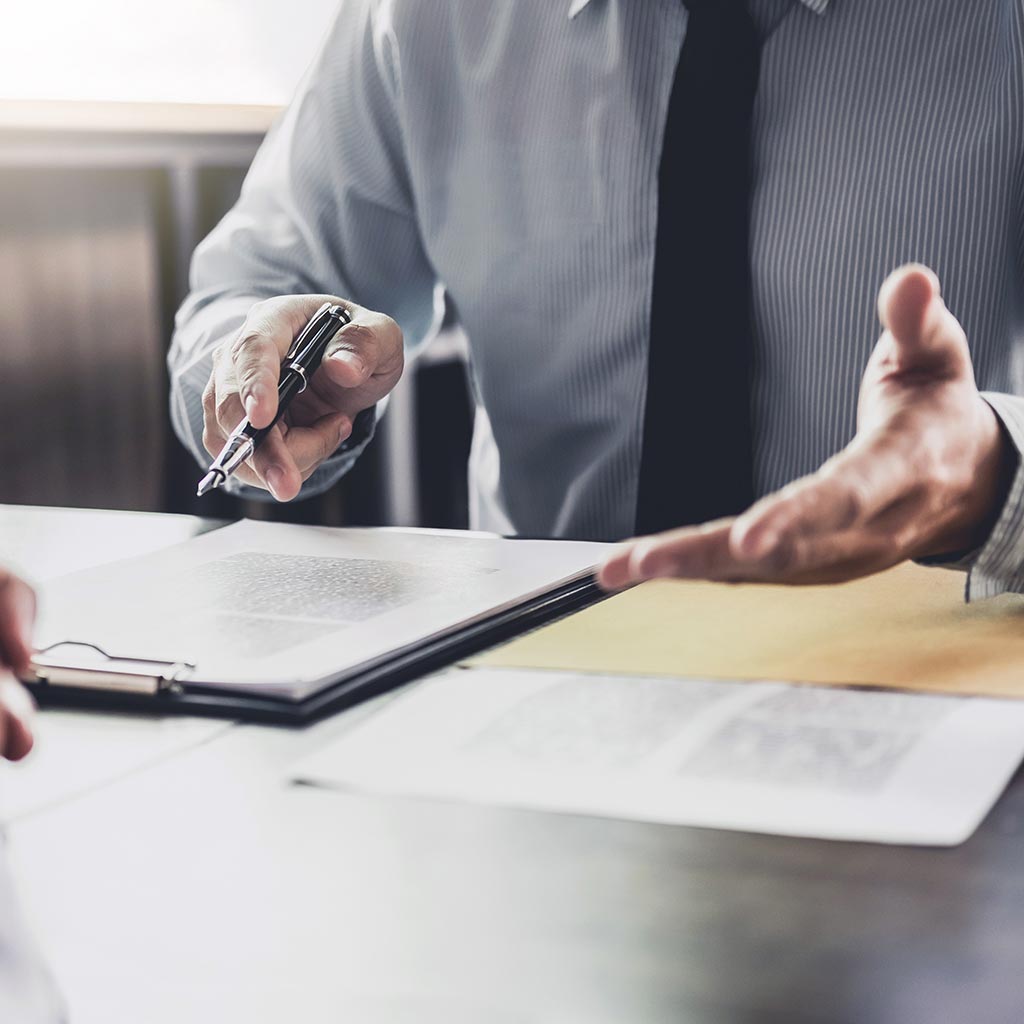 commercial lawyer northern beaches